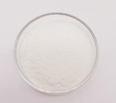 Estável a temperaturas normais Pó de óxido de cério com peso molecular de 172,11 g/mol